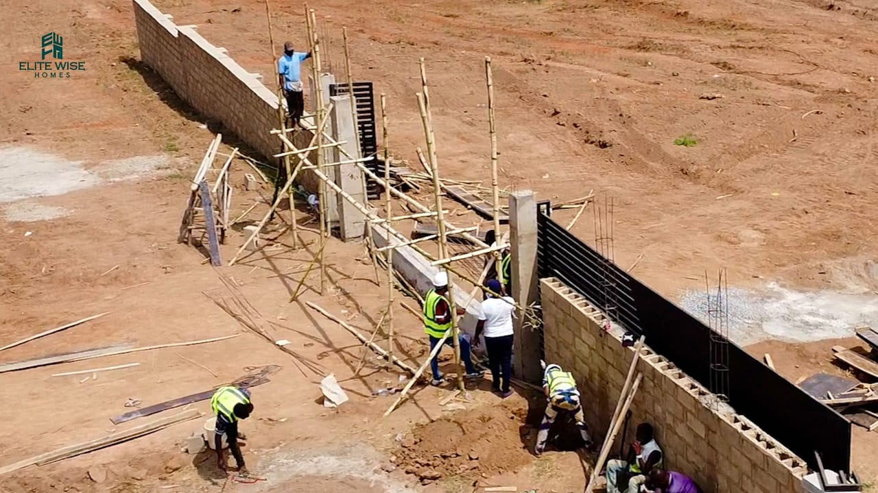 Adésewà Estate site